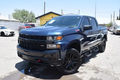 Unknown 2020 Chevrolet Silverado 1500 Crew Cab Custom Trail Boss Pickup 4D 5 3/4 ft for sale in El Paso, TX