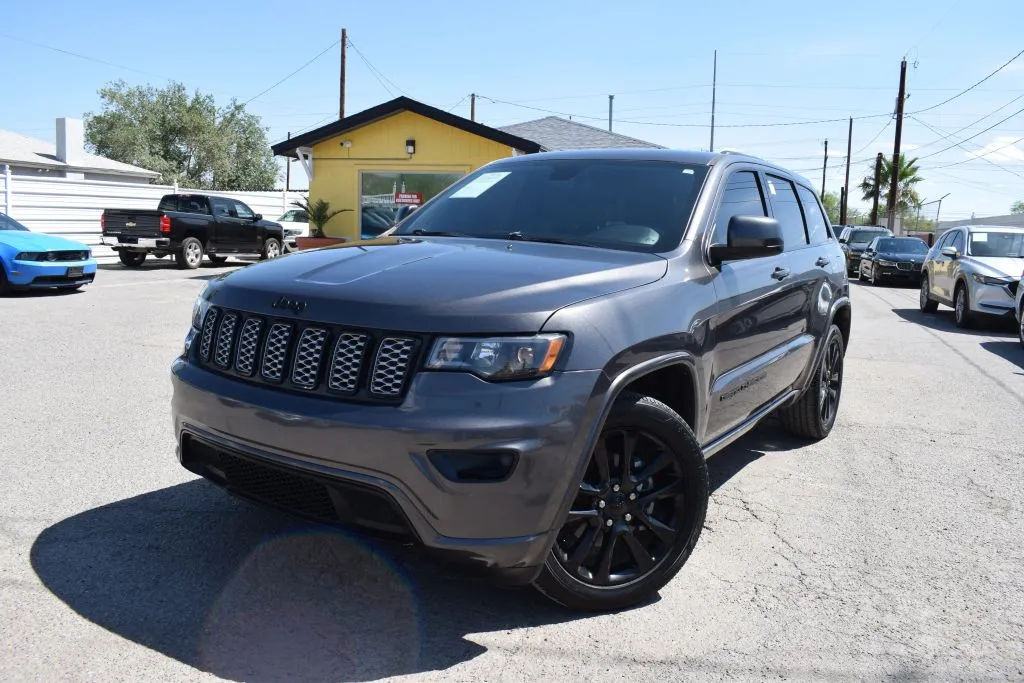 Gray 2019 Jeep Grand Cherokee Altitude Sport Utility 4D for sale in El Paso, TX