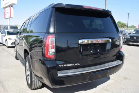 More photos of 2016 GMC Yukon XL Denali Sport Utility 4D at Select Automotive Inc., TX