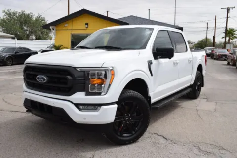 White 2021 Ford F-150 SuperCrew Cab XLT Pickup 4D 5 1/2 ft for sale in El Paso, TX