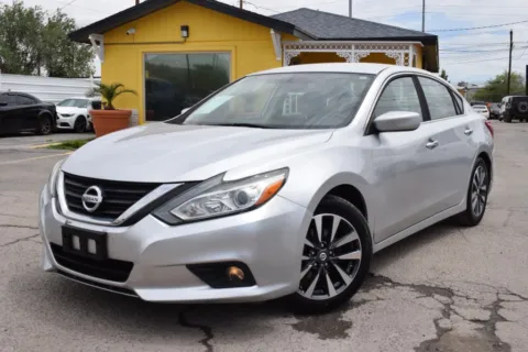 Photos of 2017 Nissan Altima 2.5 SV (2017.5) Sedan 4D for sale in El Paso, TX at Select Automotive Inc.