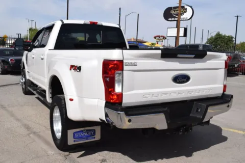 More photos of 2017 Ford F350 Super Duty Crew Cab Lariat Pickup 4D 8 ft at Select Automotive Inc., TX