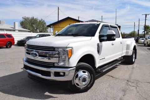 White 2017 Ford F350 Super Duty Crew Cab Lariat Pickup 4D 8 ft for sale in El Paso, TX