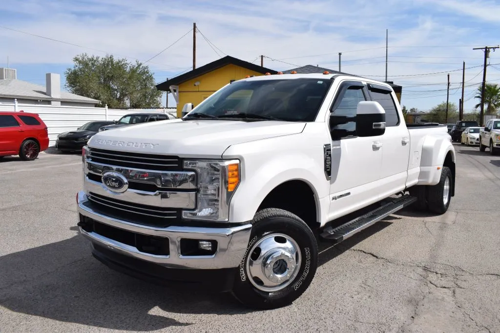 White 2017 Ford F350 Super Duty Crew Cab Lariat Pickup 4D 8 ft for sale in El Paso, TX