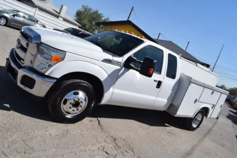 Another view of 2016 Ford F350 Super Duty Super Cab & Chassis XLT Cab & Chassis 4D for sale in El Paso, TX at Select Automotive Inc.
