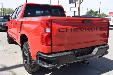 More photos of 2019 Chevrolet Silverado 1500 Crew Cab LT Trail Boss Pickup 4D 5 3/4 ft at Select Automotive Inc., TX