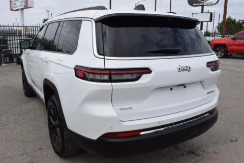 More photos of 2024 Jeep Grand Cherokee L Limited Sport Utility 4D at Select Automotive Inc., TX