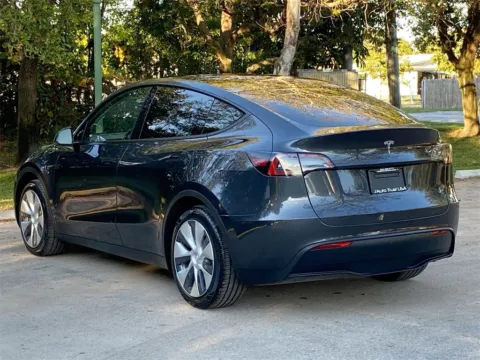 More photos of 2024 Tesla Model Y Standard Range at Auto Trust USA, FL