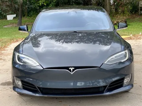 Photos of 2017 Tesla Model S 60 for sale in Miramar, FL at Auto Trust USA