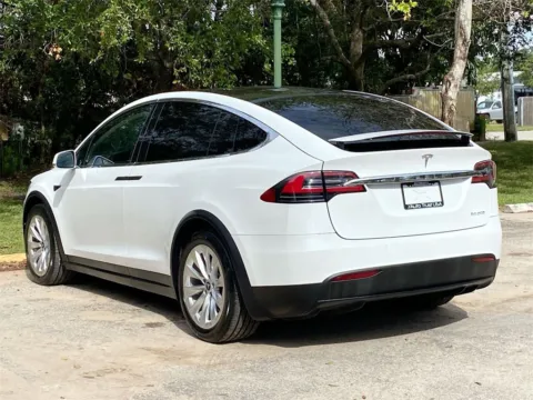 More photos of 2019 Tesla Model X Performance at Auto Trust USA, FL