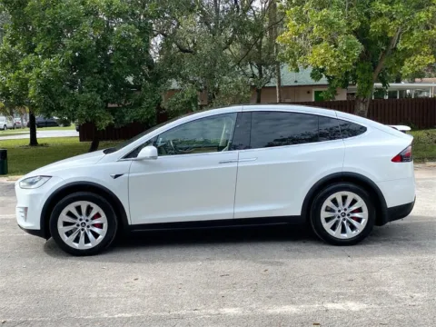 More photos of 2019 Tesla Model X Performance at Auto Trust USA, FL