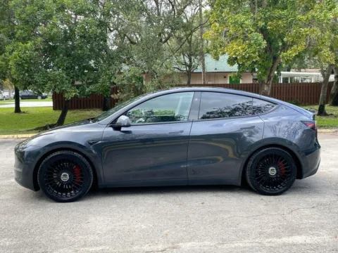 More photos of 2024 Tesla Model Y Performance at Auto Trust USA, FL