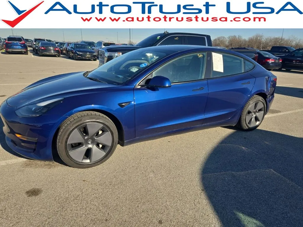 2023 Tesla Model 3 Base's photo