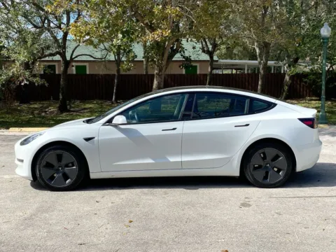 More photos of 2022 Tesla Model 3 at Auto Trust USA, FL