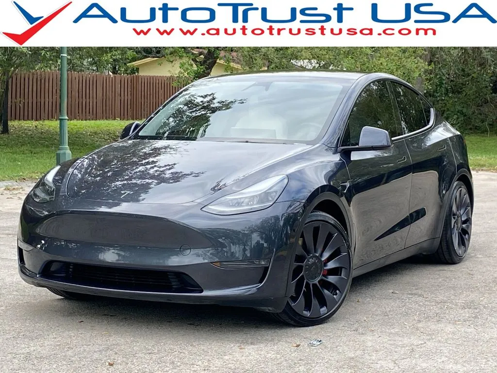 2024 Tesla Model Y Performance's photo