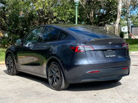 More photos of 2024 Tesla Model Y Long Range at Auto Trust USA, FL
