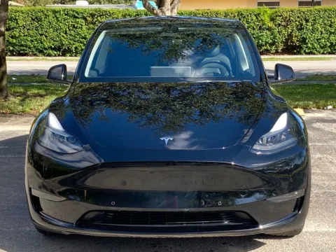 Photos of 2022 Tesla Model Y Long Range for sale in Miramar, FL at Auto Trust USA