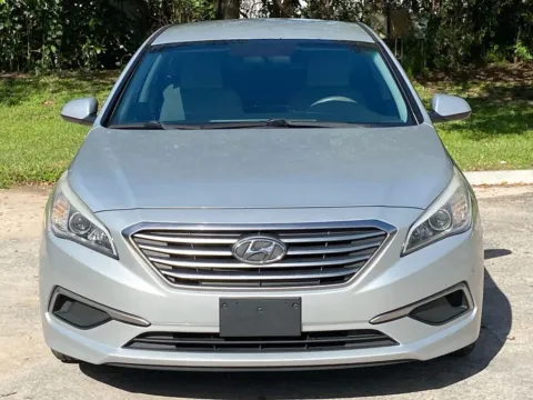 Photos of 2017 Hyundai Sonata 2.4L for sale in Miramar, FL at Auto Trust USA