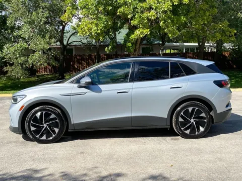 More photos of 2021 Volkswagen ID.4 Pro S at Auto Trust USA, FL