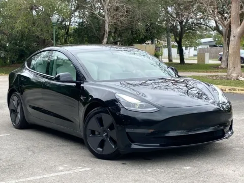 More photos of 2021 Tesla Model 3 Standard Range Plus at Auto Trust USA, FL