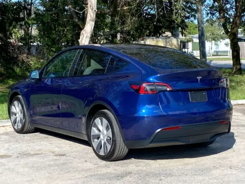 More photos of 2023 Tesla Model Y Long Range at Auto Trust USA, FL