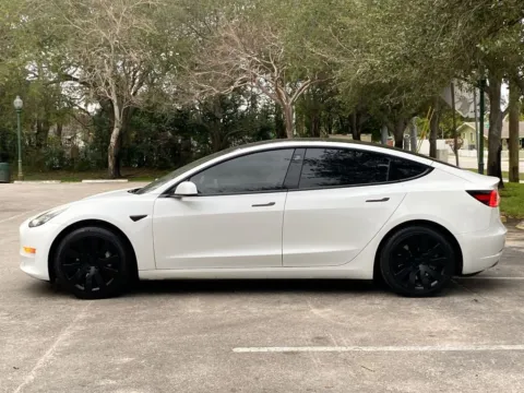 More photos of 2021 Tesla Model 3 Standard Range Plus at Auto Trust USA, FL