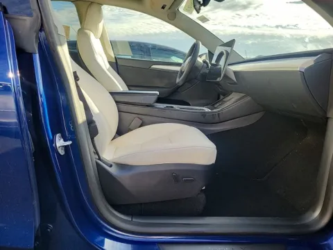 More photos of 2023 Tesla Model Y Long Range at Auto Trust USA, FL