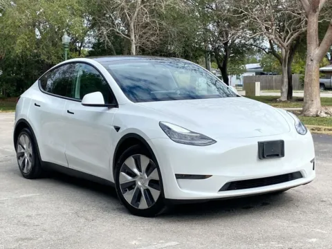 Another view of 2020 Tesla Model Y Long Range for sale in Miramar, FL at Auto Trust USA