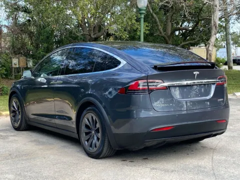 More photos of 2018 Tesla Model X P100D at Auto Trust USA, FL