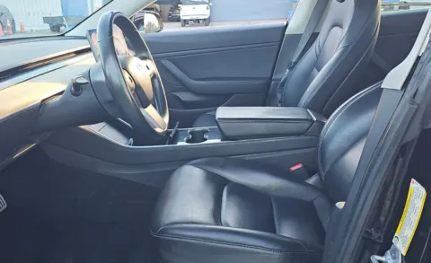 More photos of 2019 Tesla Model 3 Performance at Auto Trust USA, FL