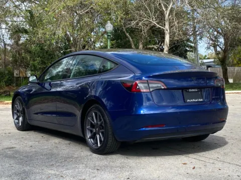 More photos of 2021 Tesla Model 3 Long Range at Auto Trust USA, FL