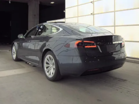 More photos of 2020 Tesla Model S Long Range at Auto Trust USA, FL