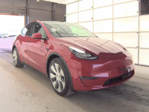 More photos of 2020 Tesla Model Y Long Range at Auto Trust USA, FL