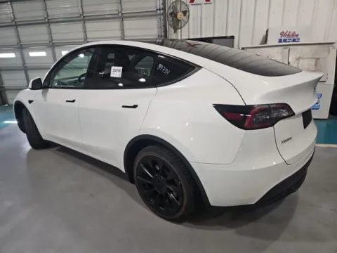 More photos of 2020 Tesla Model Y Performance at Auto Trust USA, FL