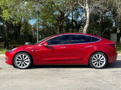 More photos of 2018 Tesla Model 3 Long Range at Auto Trust USA, FL