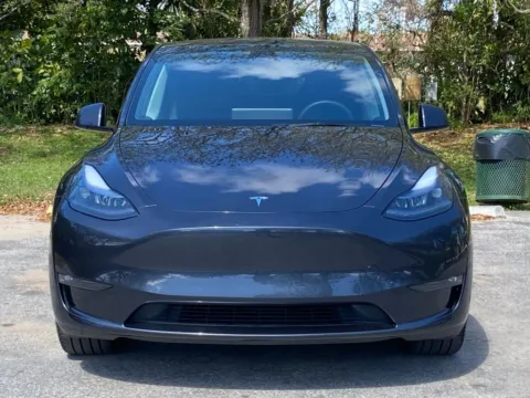 Photos of 2025 Tesla Model Y Long Range for sale in Miramar, FL at Auto Trust USA