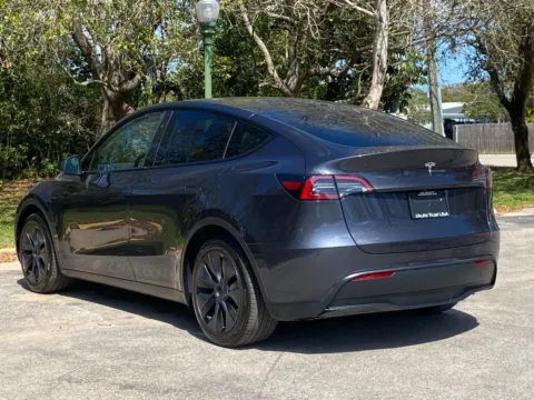 More photos of 2025 Tesla Model Y Long Range at Auto Trust USA, FL