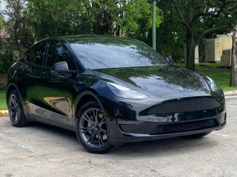More photos of 2024 Tesla Model Y Long Range at Auto Trust USA, FL