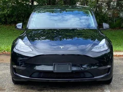More photos of 2022 Tesla Model Y Performance at Auto Trust USA, FL