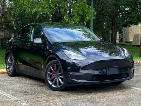 More photos of 2022 Tesla Model Y Performance at Auto Trust USA, FL