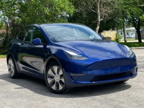 More photos of 2024 Tesla Model Y Long Range at Auto Trust USA, FL