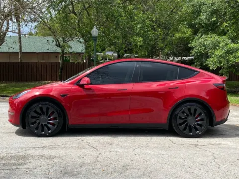 More photos of 2021 Tesla Model Y Performance at Auto Trust USA, FL