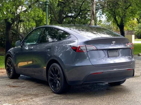 More photos of 2023 Tesla Model Y Long Range at Auto Trust USA, FL