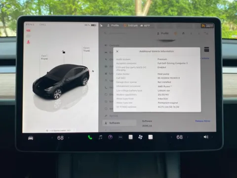 More photos of 2022 Tesla Model Y Long Range at Auto Trust USA, FL