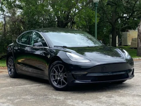 More photos of 2018 Tesla Model 3 Long Range at Auto Trust USA, FL