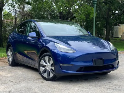 More photos of 2024 Tesla Model Y Long Range at Auto Trust USA, FL