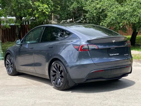 More photos of 2022 Tesla Model Y Performance at Auto Trust USA, FL