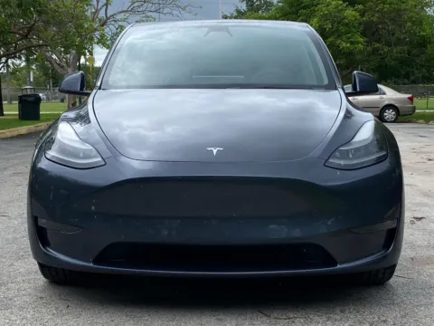 More photos of 2022 Tesla Model Y Performance at Auto Trust USA, FL