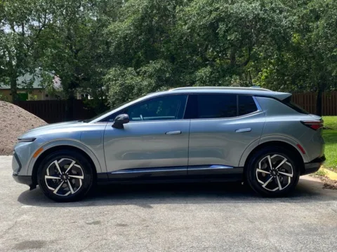 More photos of 2024 Chevrolet Equinox EV LT at Auto Trust USA, FL