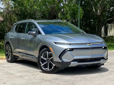Another view of 2024 Chevrolet Equinox EV LT for sale in Miramar, FL at Auto Trust USA